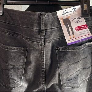 Seven7 Women's High Rise Black Jeans